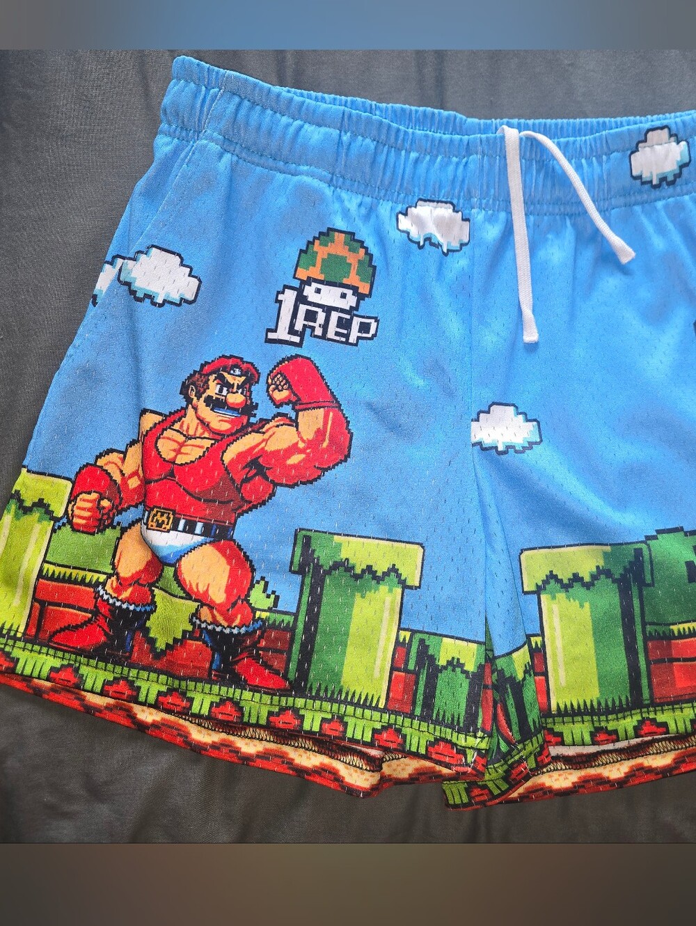 Flex Living Super Mario Shorts (S)